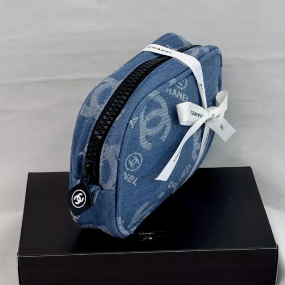 CHANEL Denim Beauty Line Blue Cosmetics Bag - Picture 4 of 5